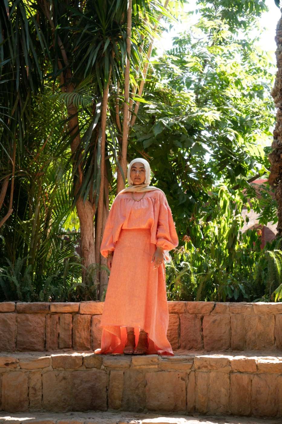 LOOK 11 in Peach