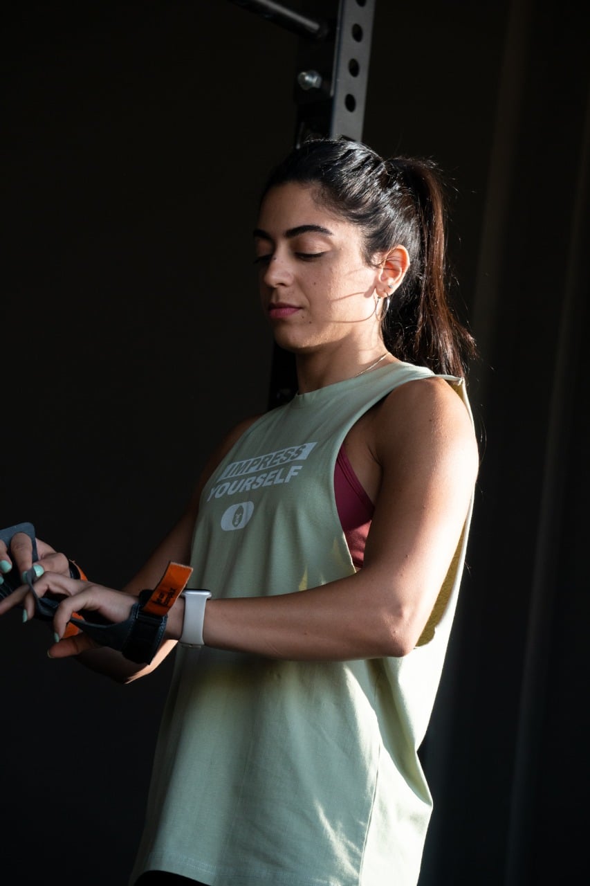 Impress Yourself Open Tank Top In Lint Green