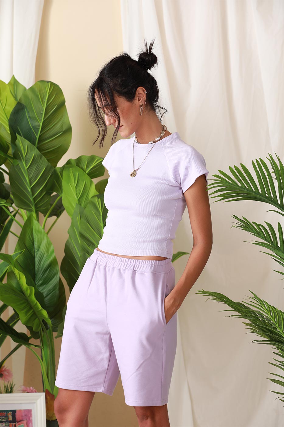 A Bermuda Shorts In Light Purple - DC OUTLET