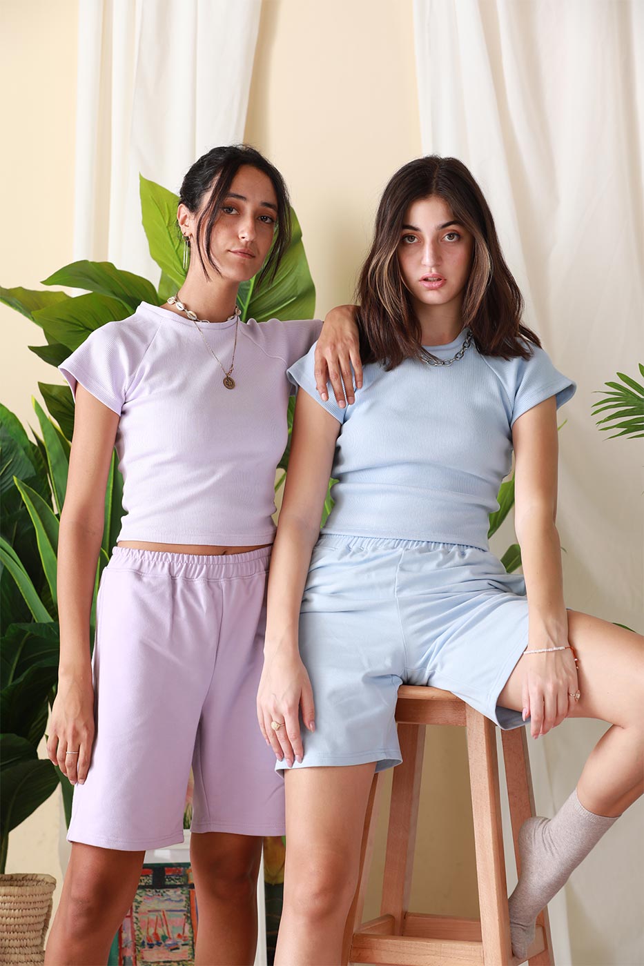 A Bermuda Shorts In Light Purple - DC OUTLET
