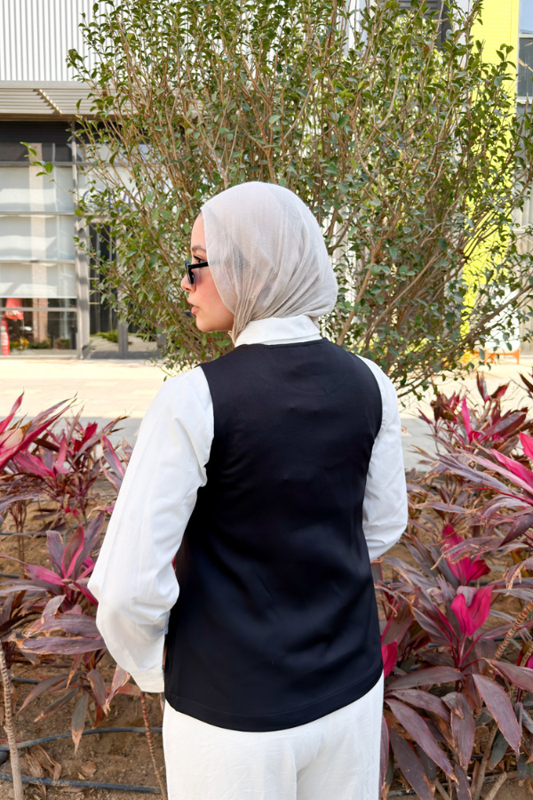 Classic Vest In Black