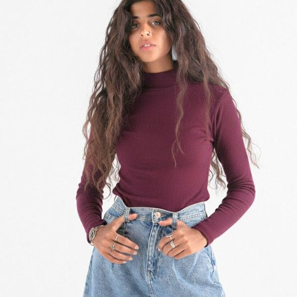 90s Funk Turtleneck In Purple