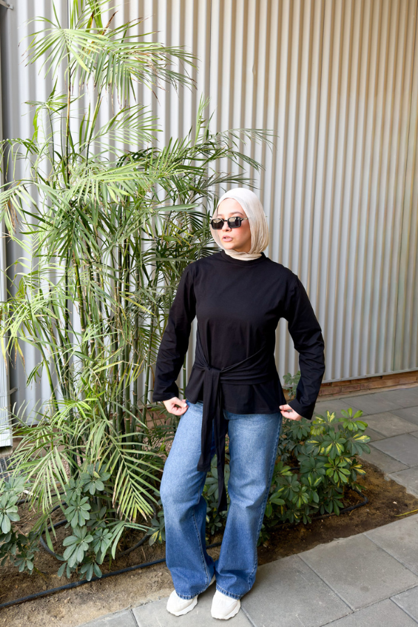 Tied Waist Top In Black