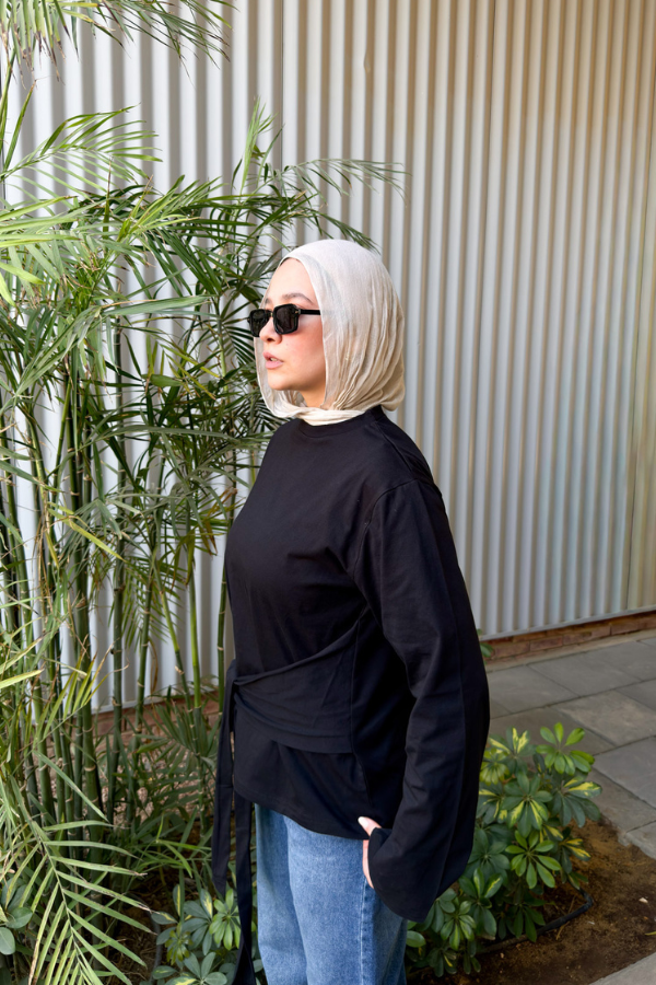 Tied Waist Top In Black