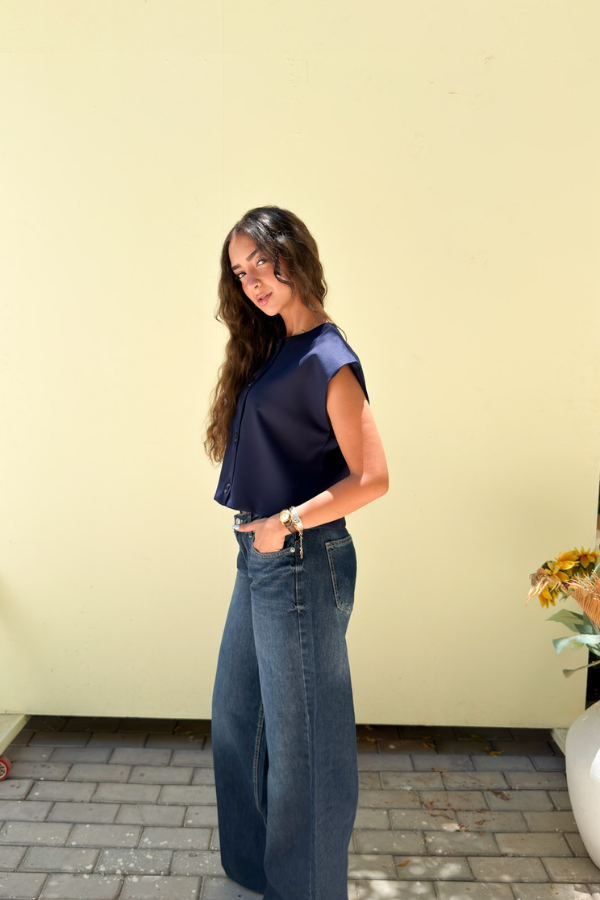 Cropped Basic Vest In Navy Blue