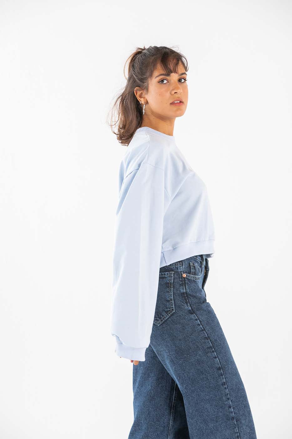 Cropped Crewneck in baby blue