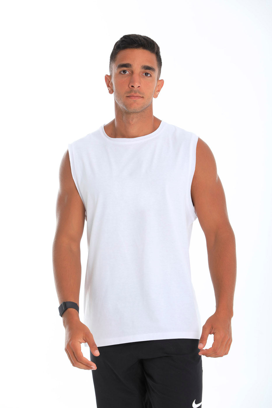 Closed Tank top In White